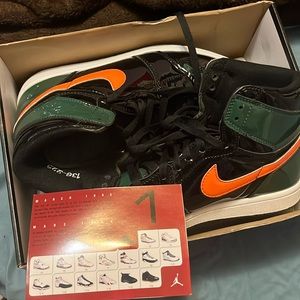 Nike/jordan 1s sneakers